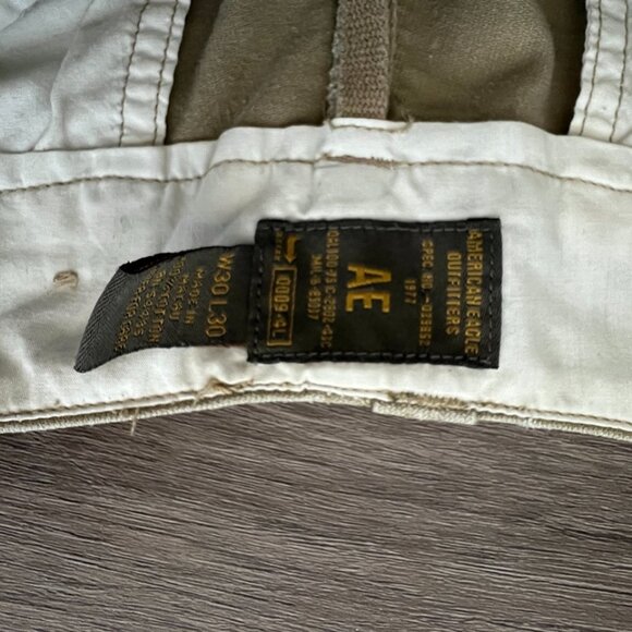 Vintage American Eagle Cargo Khaki Pants, 30x30 - Picture 4 of 4